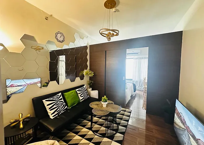 Myscape At Air Residences Makati 3*